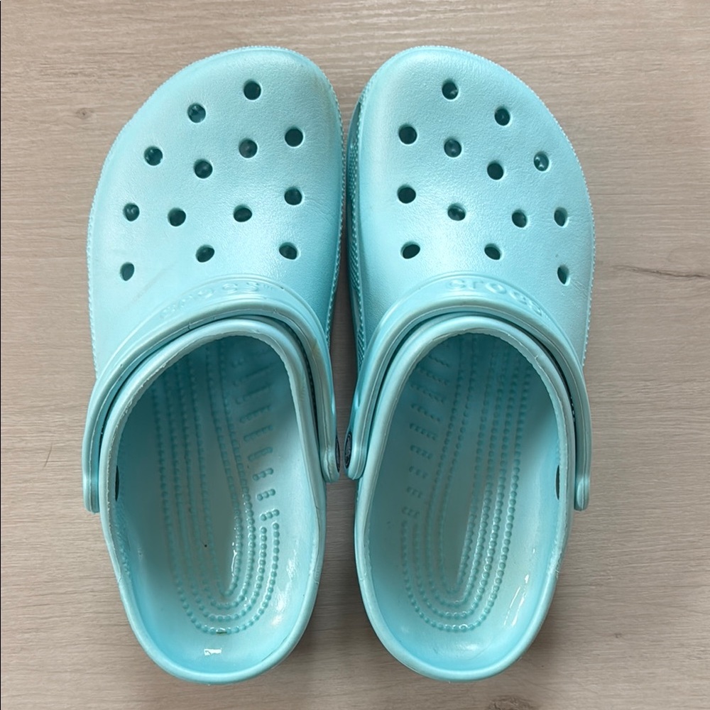 Adult Classic Crocs